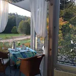 Pension-ferienwohnung Liesbachtal Direkt Am Waldrand Bayerische Rhoen Pensión Schönau an der Brend