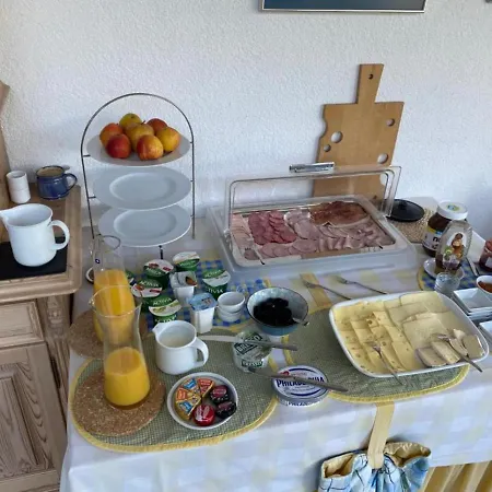 Pension-ferienwohnung Liesbachtal Direkt Am Waldrand Bayerische Rhoen Pensión Schönau an der Brend