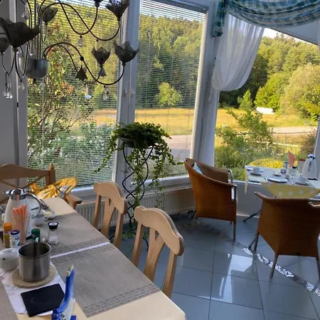 Pension-ferienwohnung Liesbachtal Direkt Am Waldrand Bayerische Rhoen Pensión Schönau an der Brend